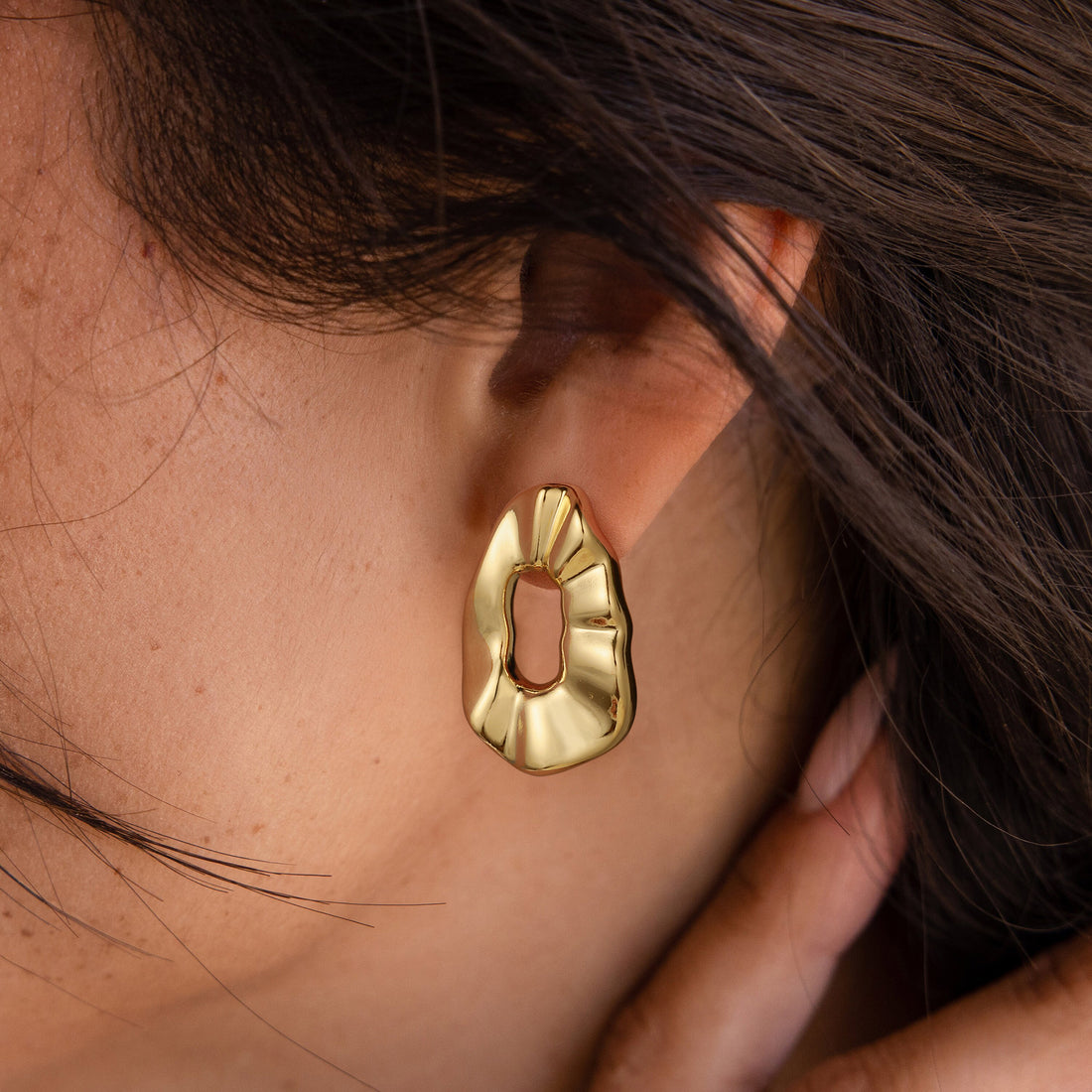 Golden, onion-shaped earrings